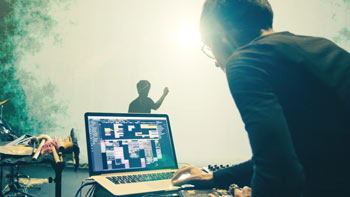 Voix off et droits musicaux